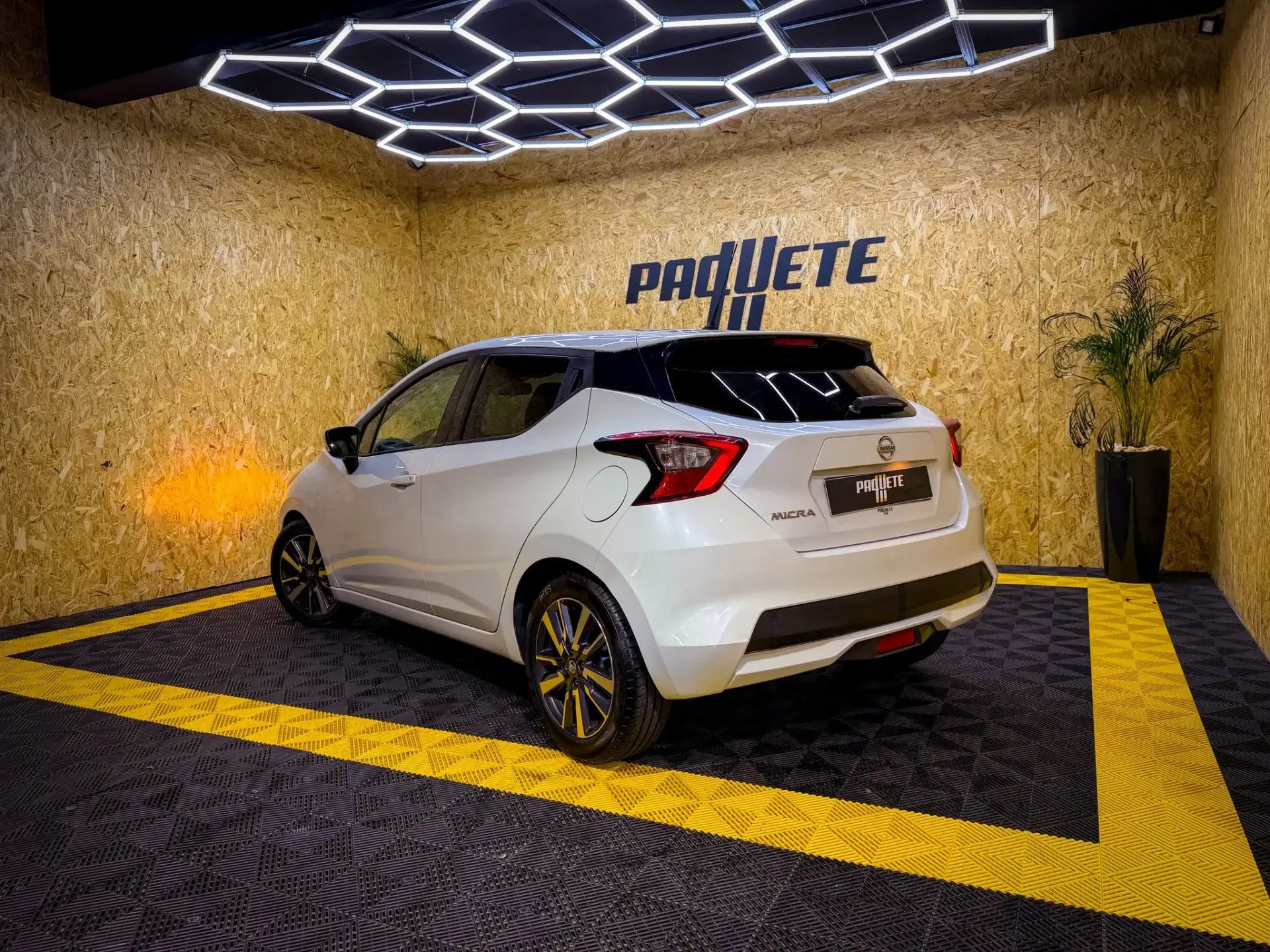 Nissan Micra 1.5 dCi N-Connecta Lifestyle S/S 42