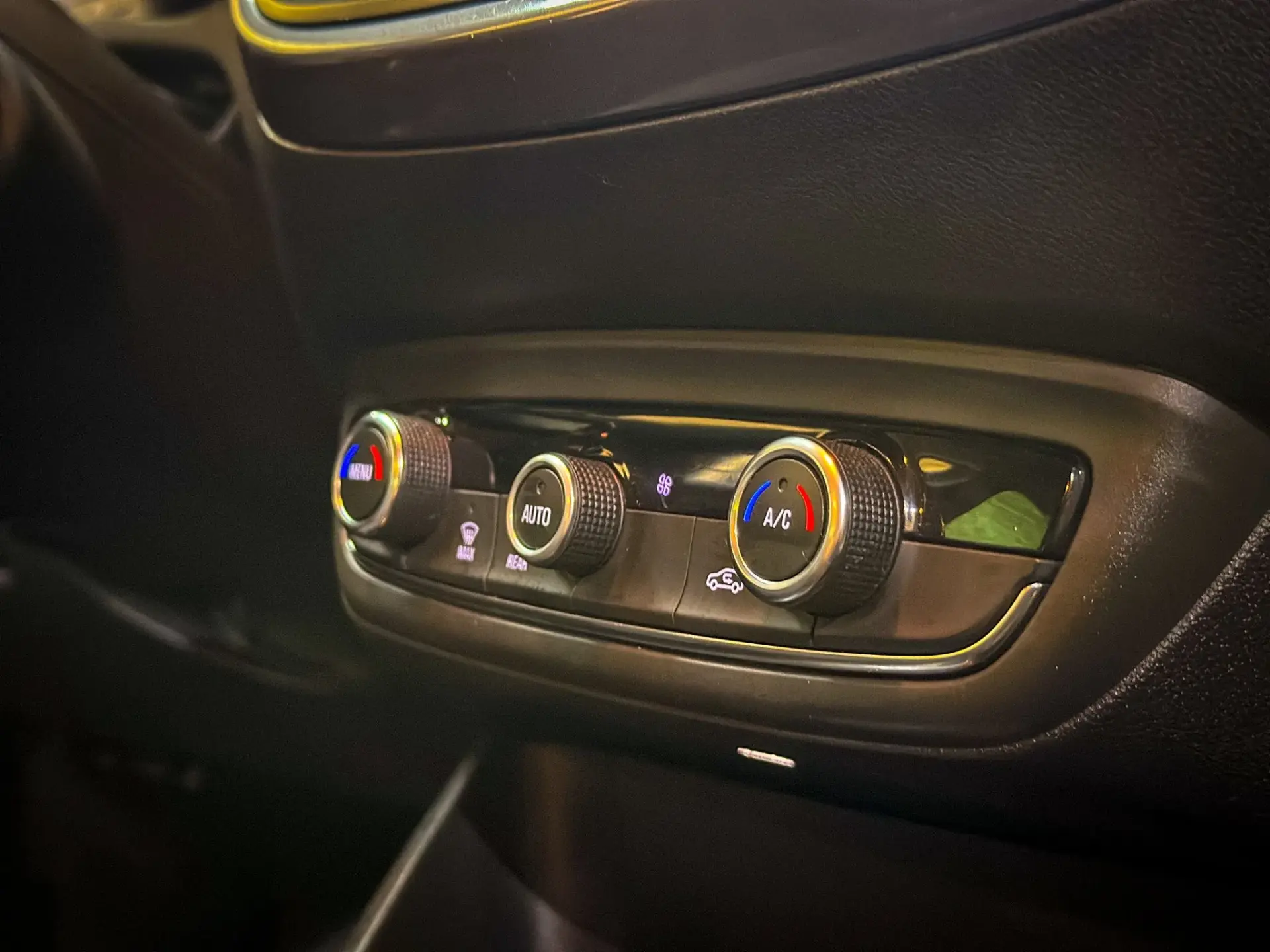 Opel Crossland X 1.2 T Innovation Aut. 8