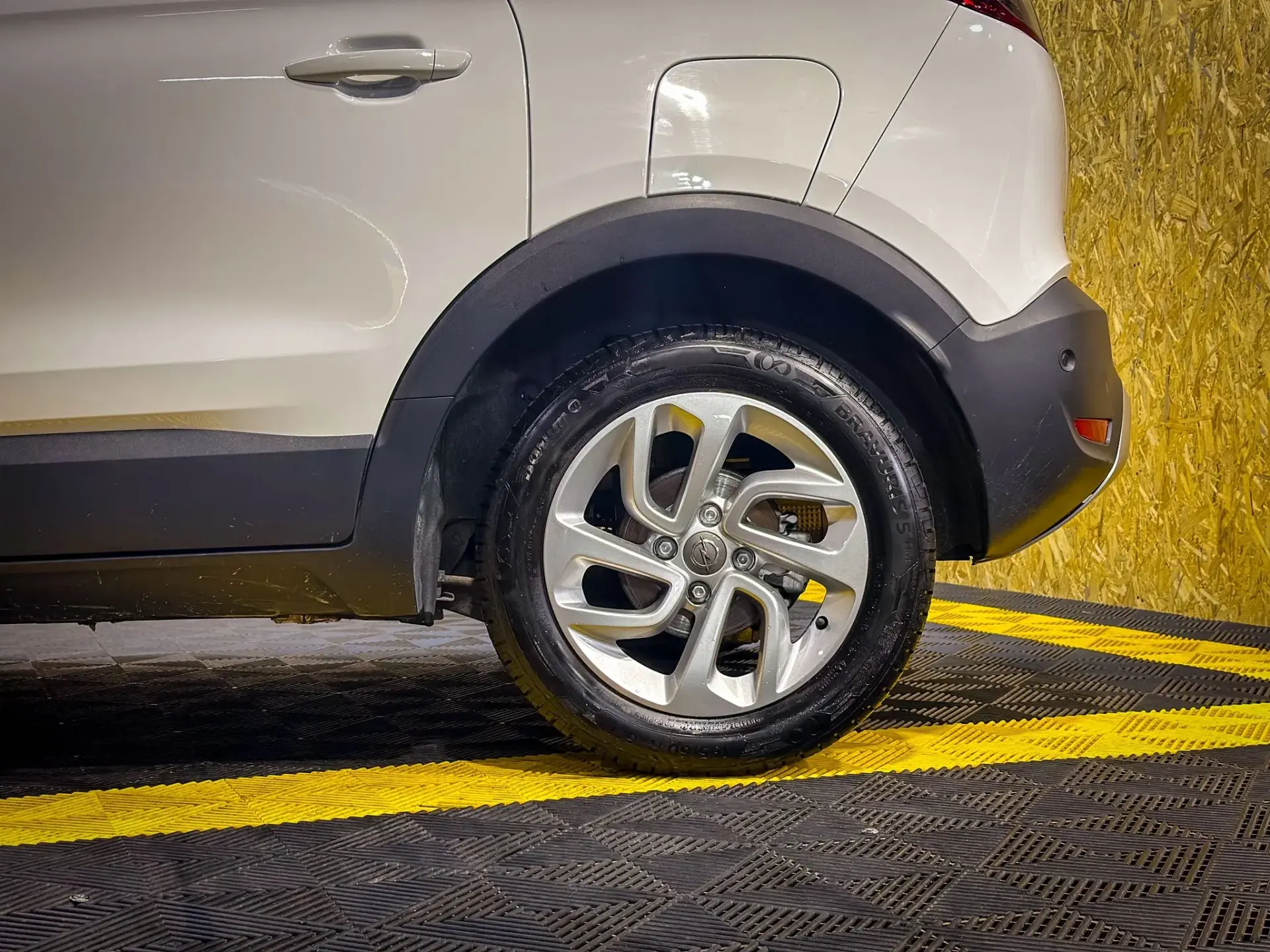 Opel Crossland X 1.2 T Innovation Aut. 17