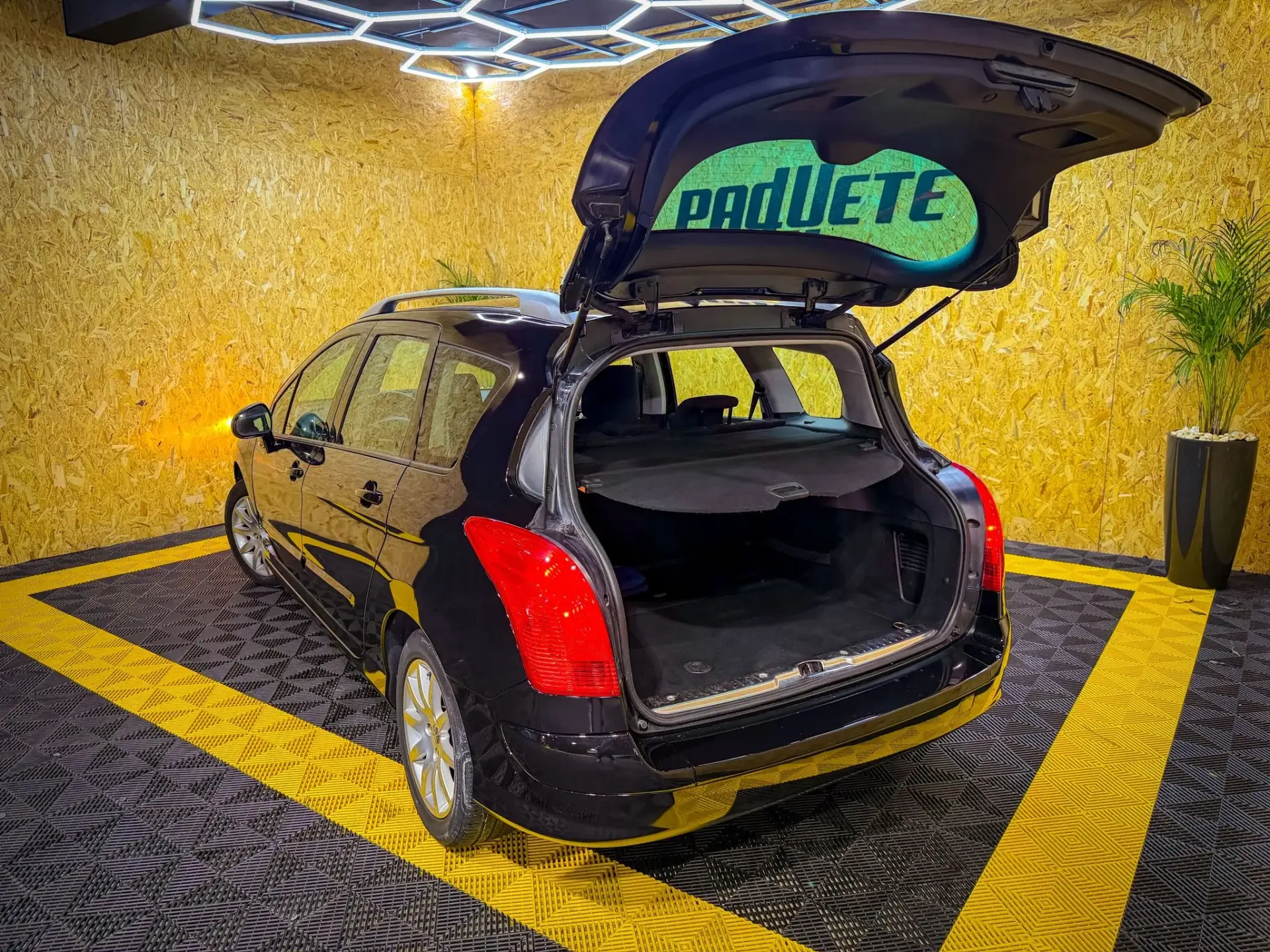 Peugeot 308 SW 1.6 HDi Executive CVM6 25