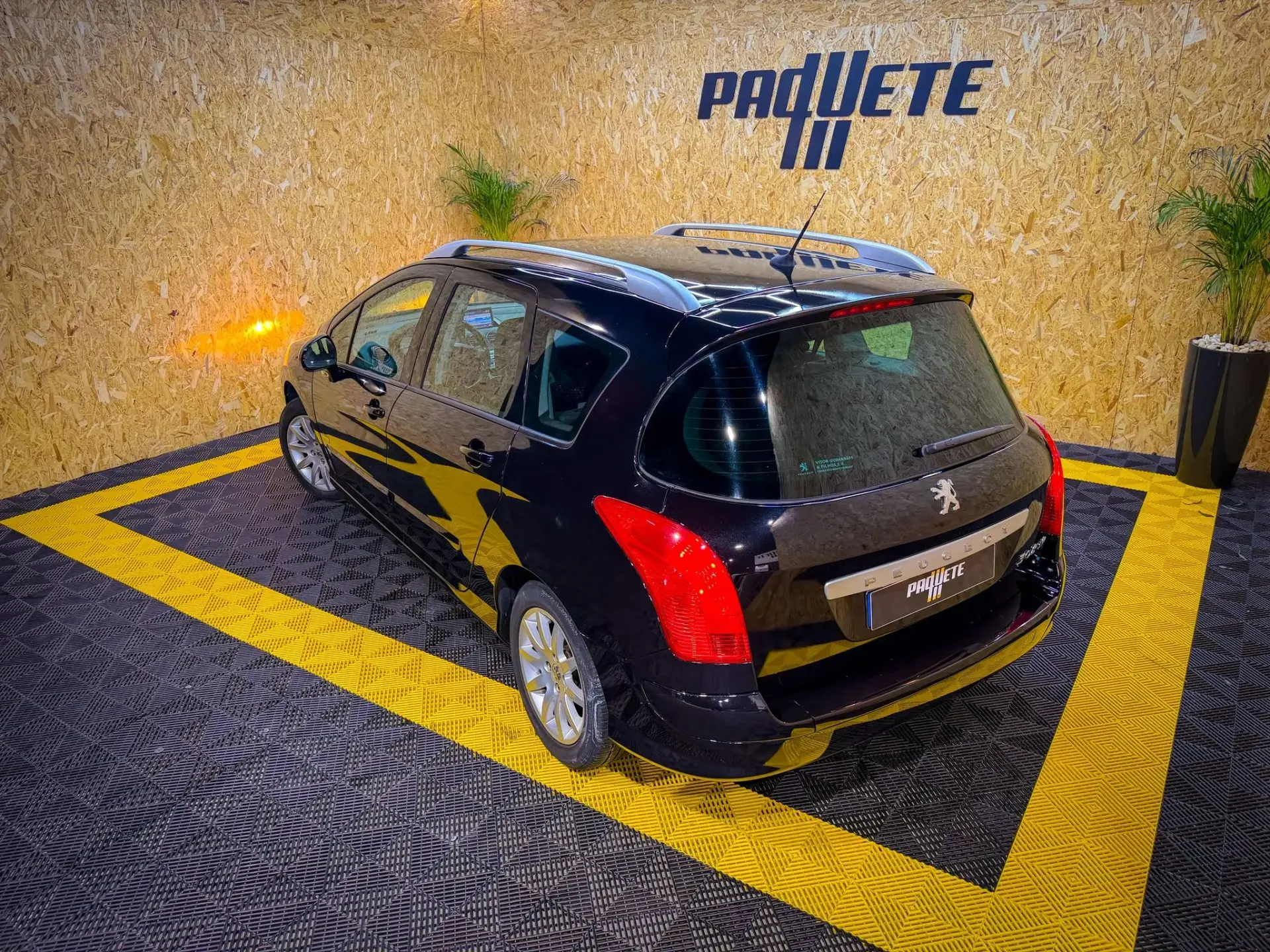 Peugeot 308 SW 1.6 HDi Executive CVM6 32