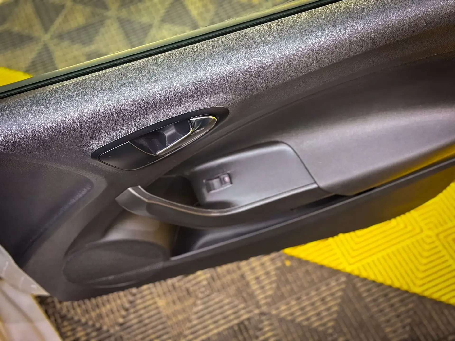 SEAT Ibiza 1.0 Reference 18