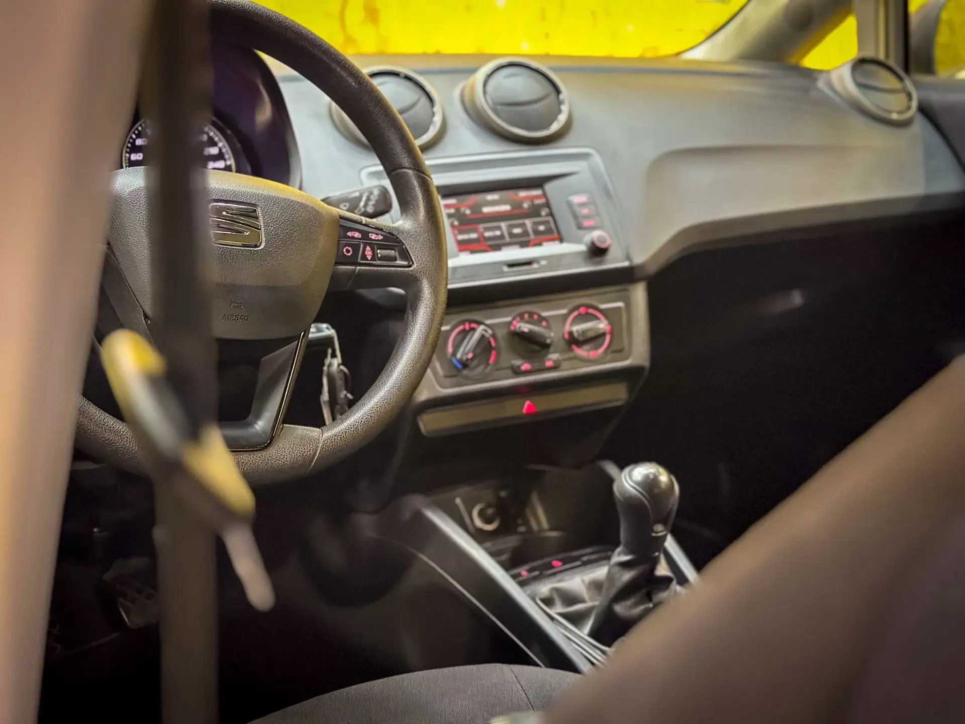 SEAT Ibiza 1.0 Reference 27