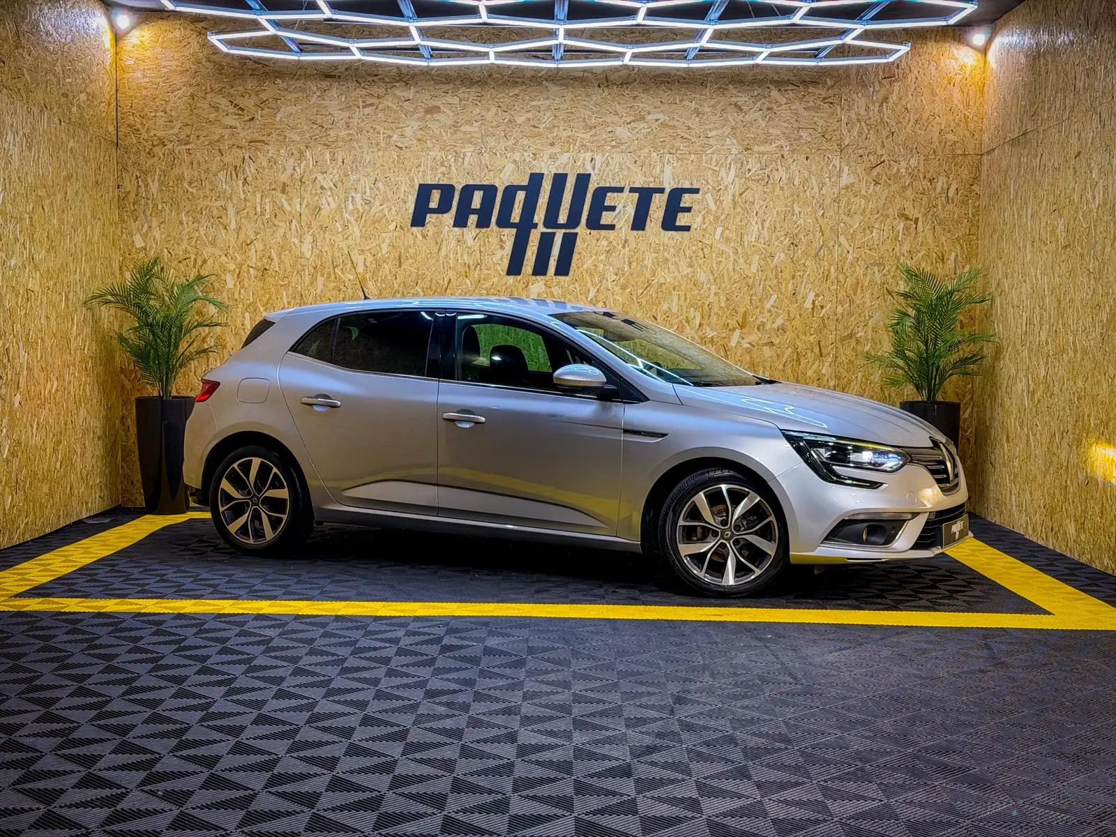 Renault Mégane 1.5 dCi Bose Edition 32
