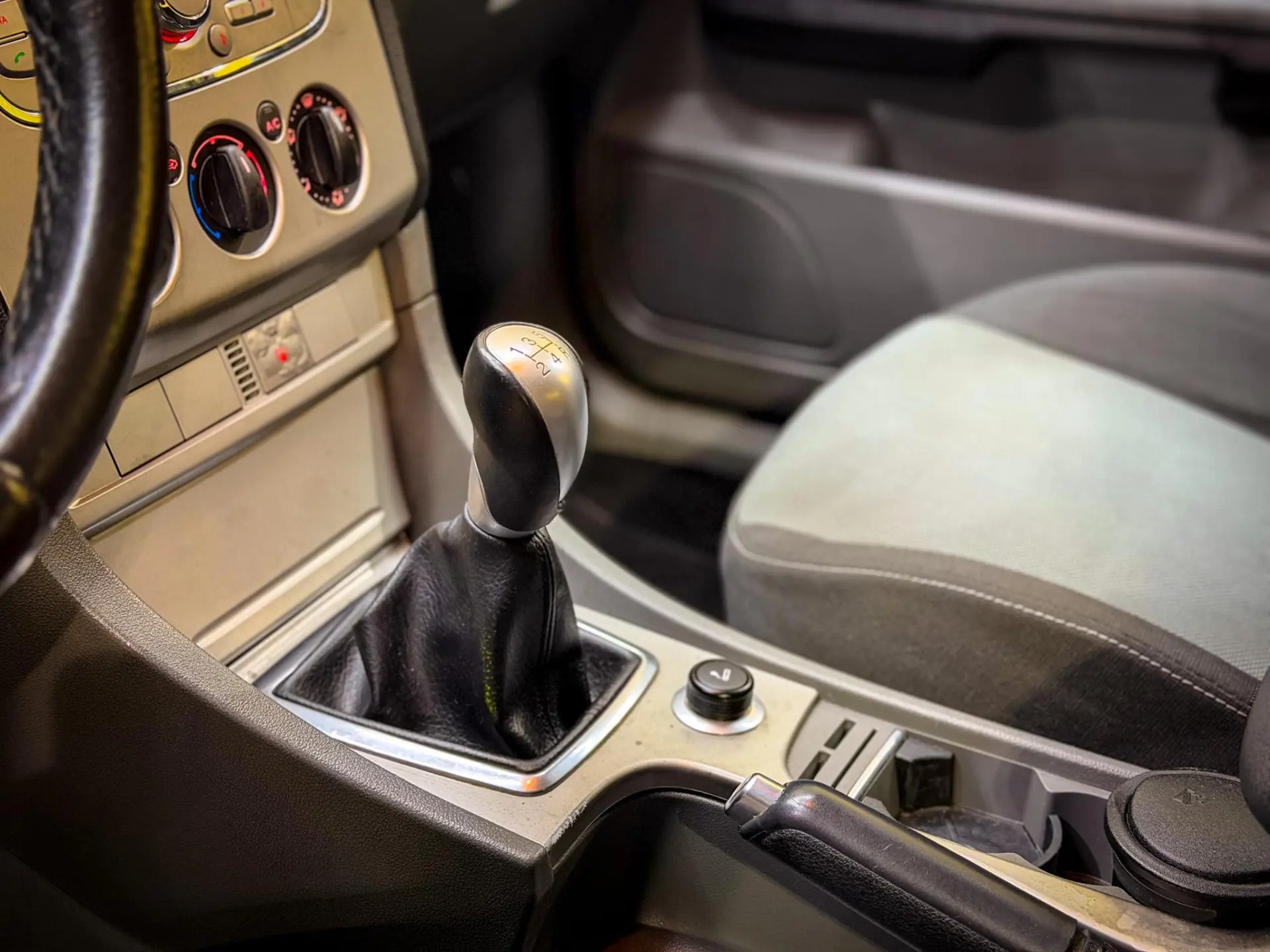 Ford Focus SW 1.6 TDCi Ghia 29