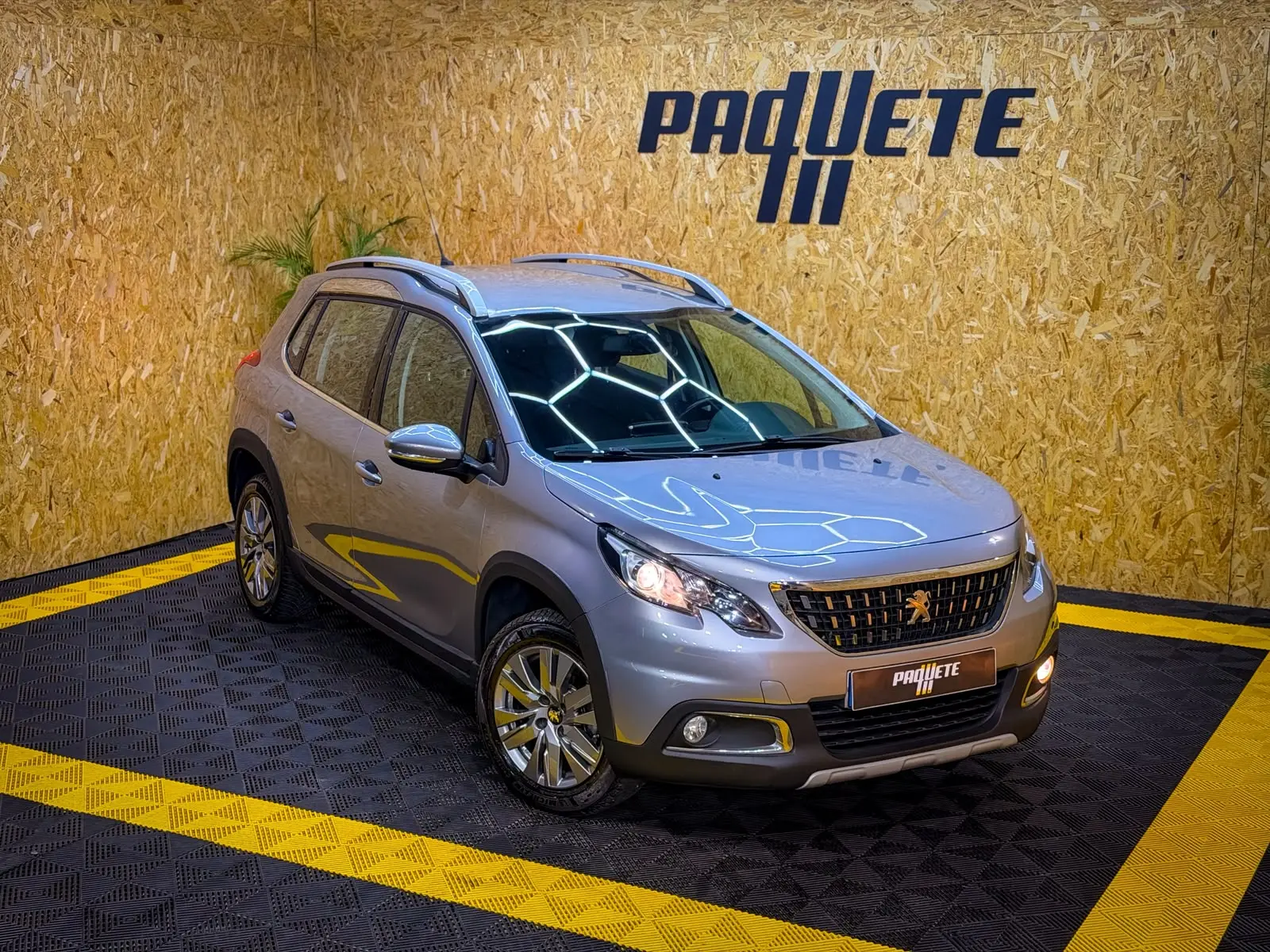 Peugeot 2008 1.6 BlueHDi Allure 7
