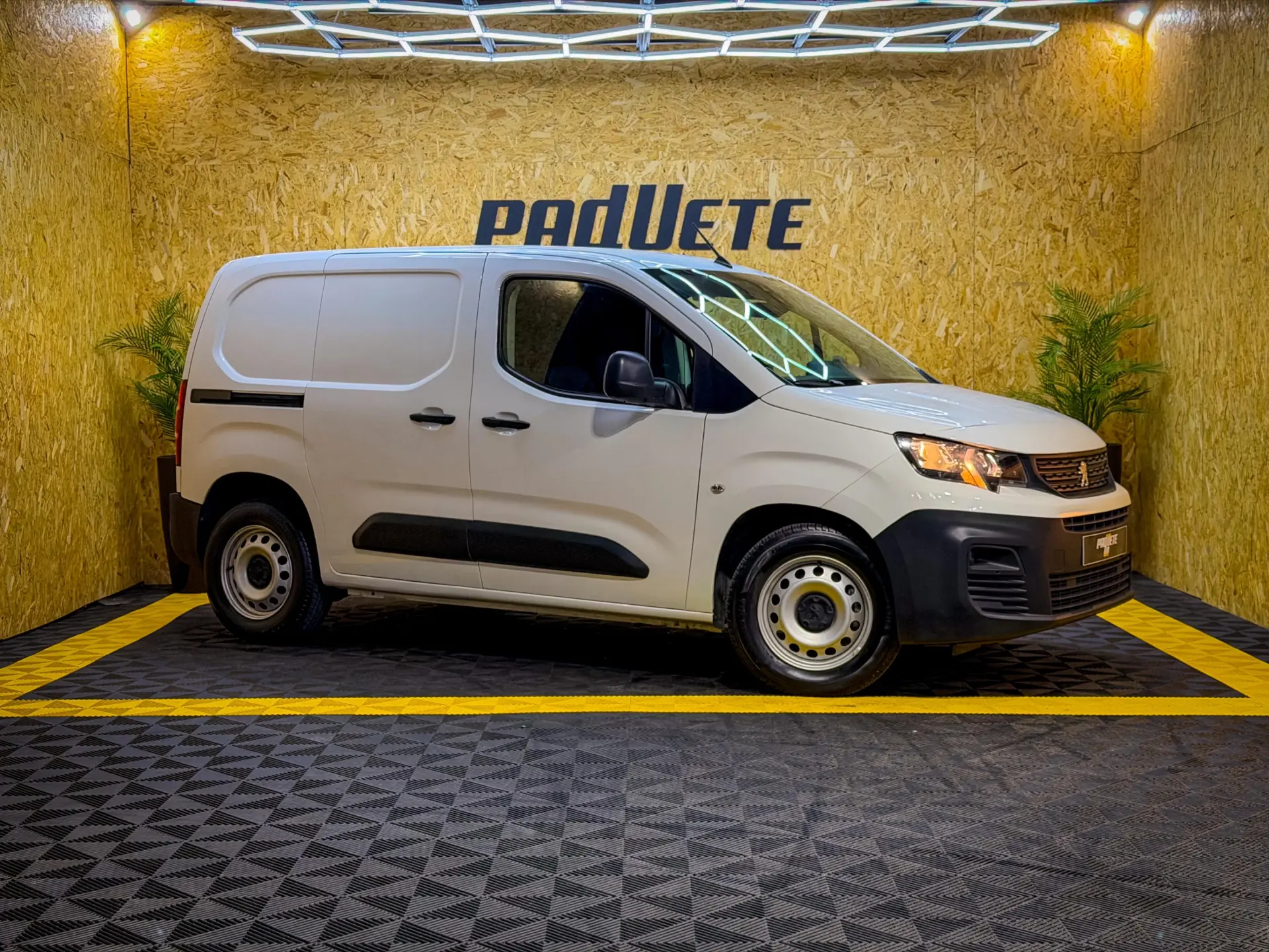 Peugeot Partner Partner Premium Standart 31
