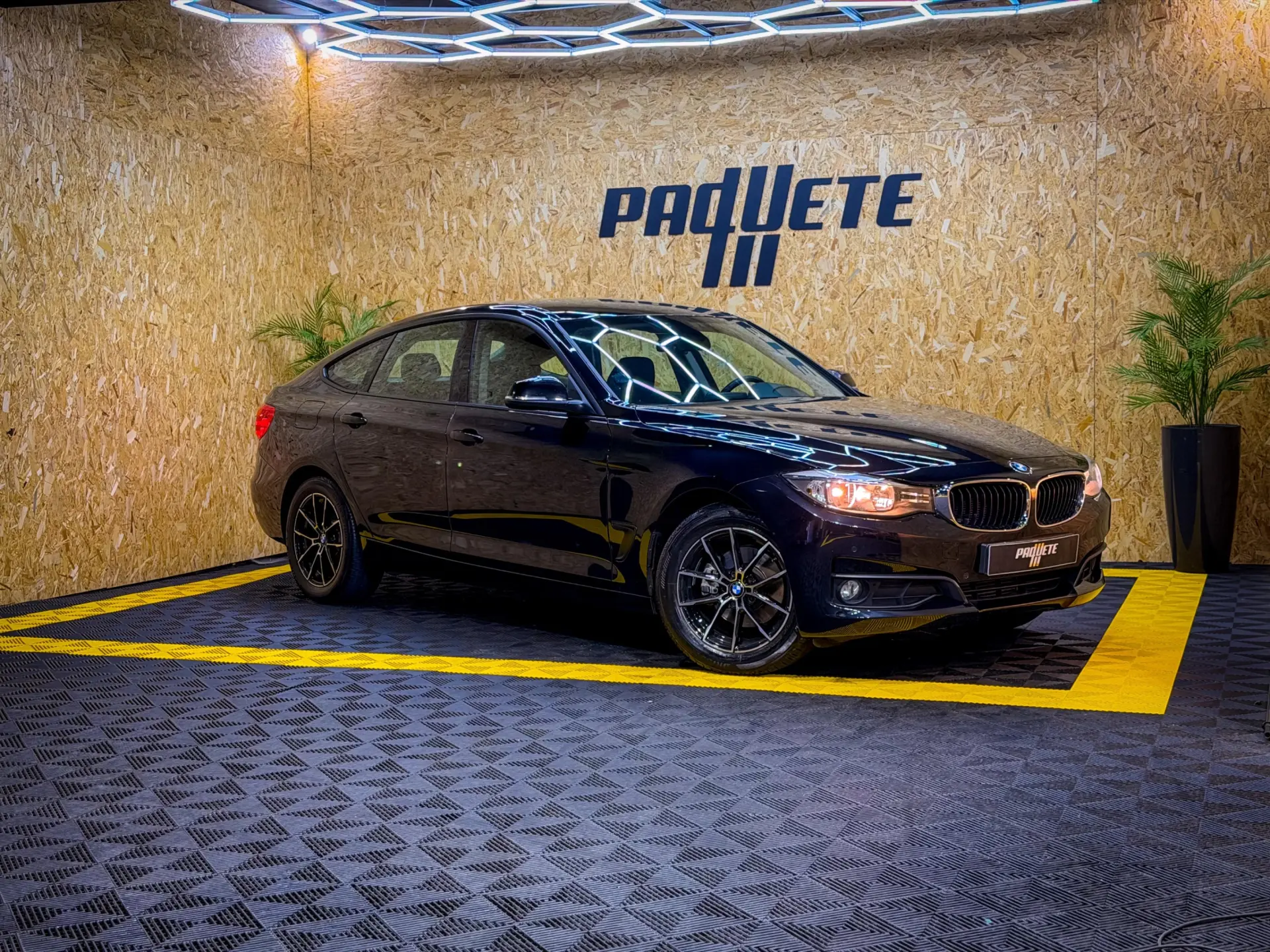 BMW 320 Gran Turismo d Auto 1