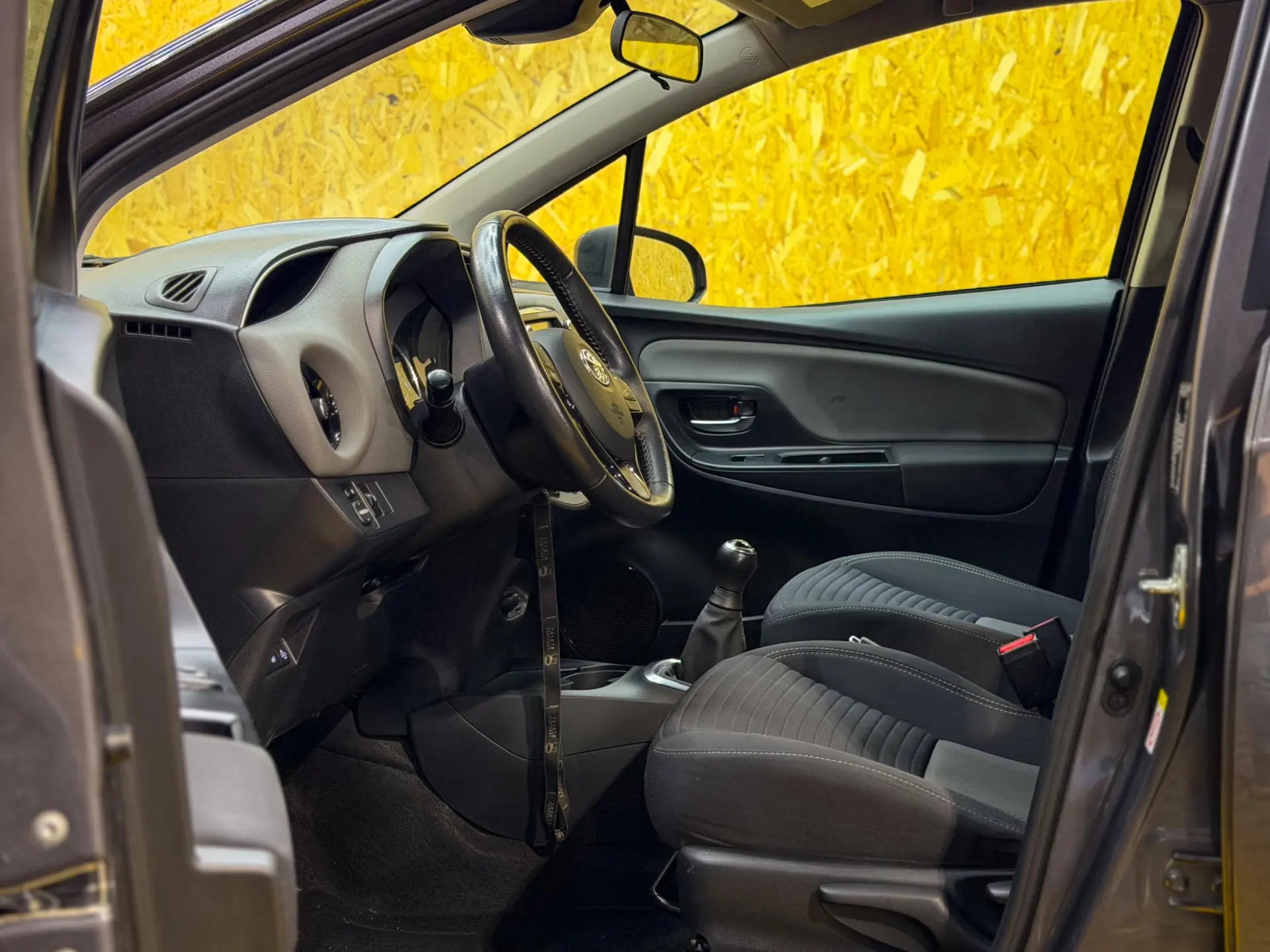 Toyota Yaris 1.0 VVT-i Comfort Plus 25