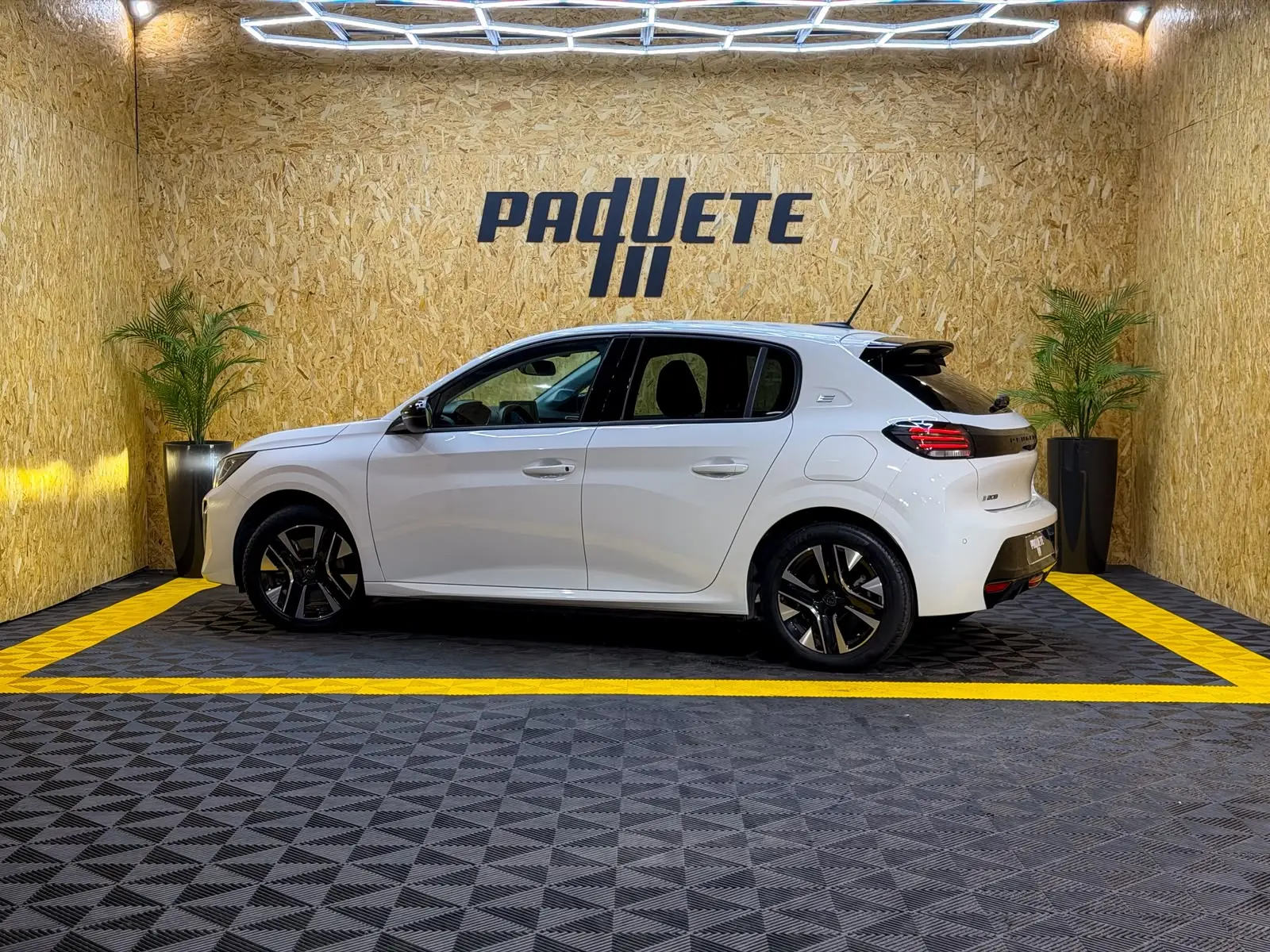 Peugeot e-208 50 kWh SE Style 21