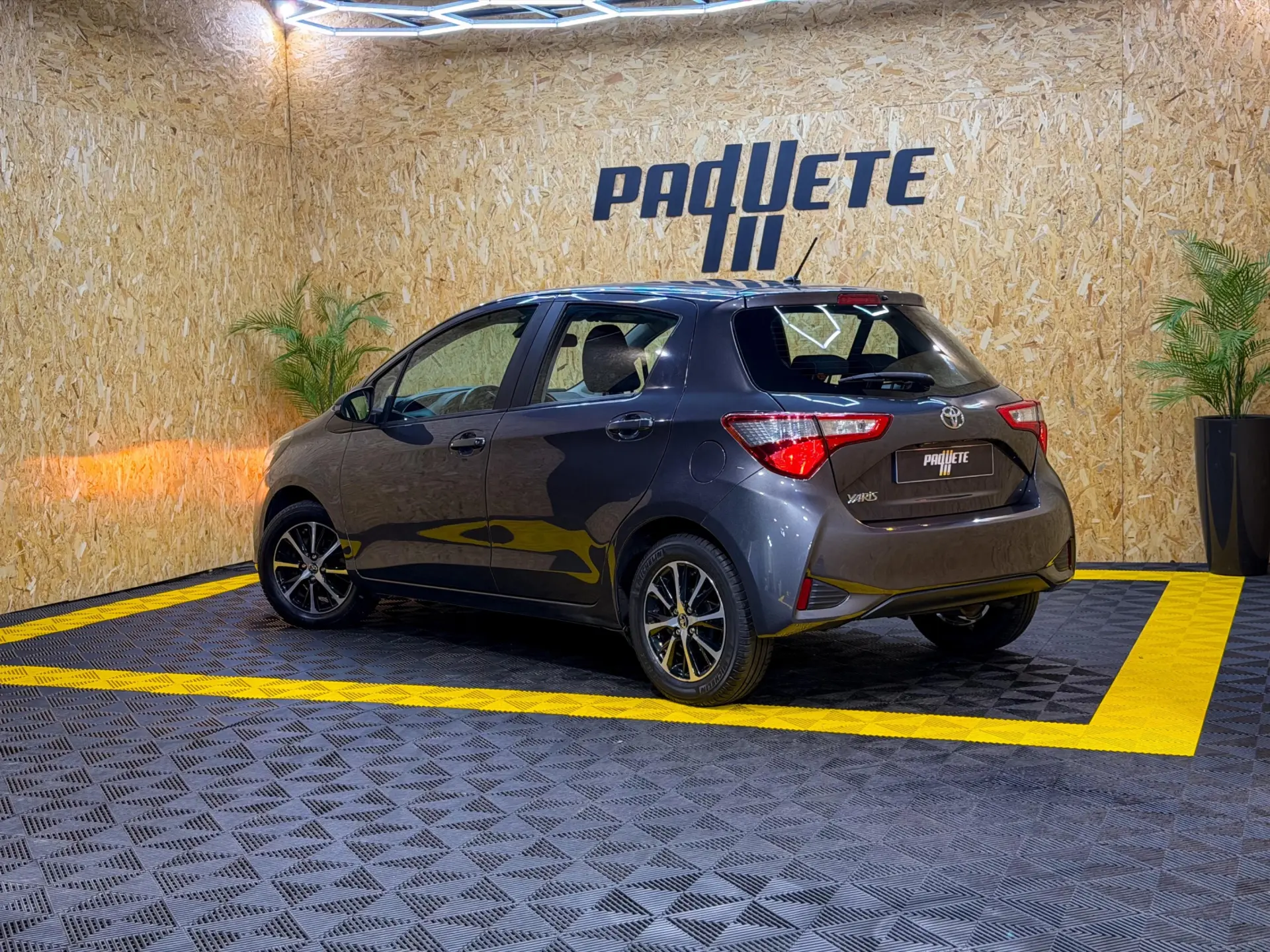 Toyota Yaris 1.0 VVT-i Comfort Plus 15