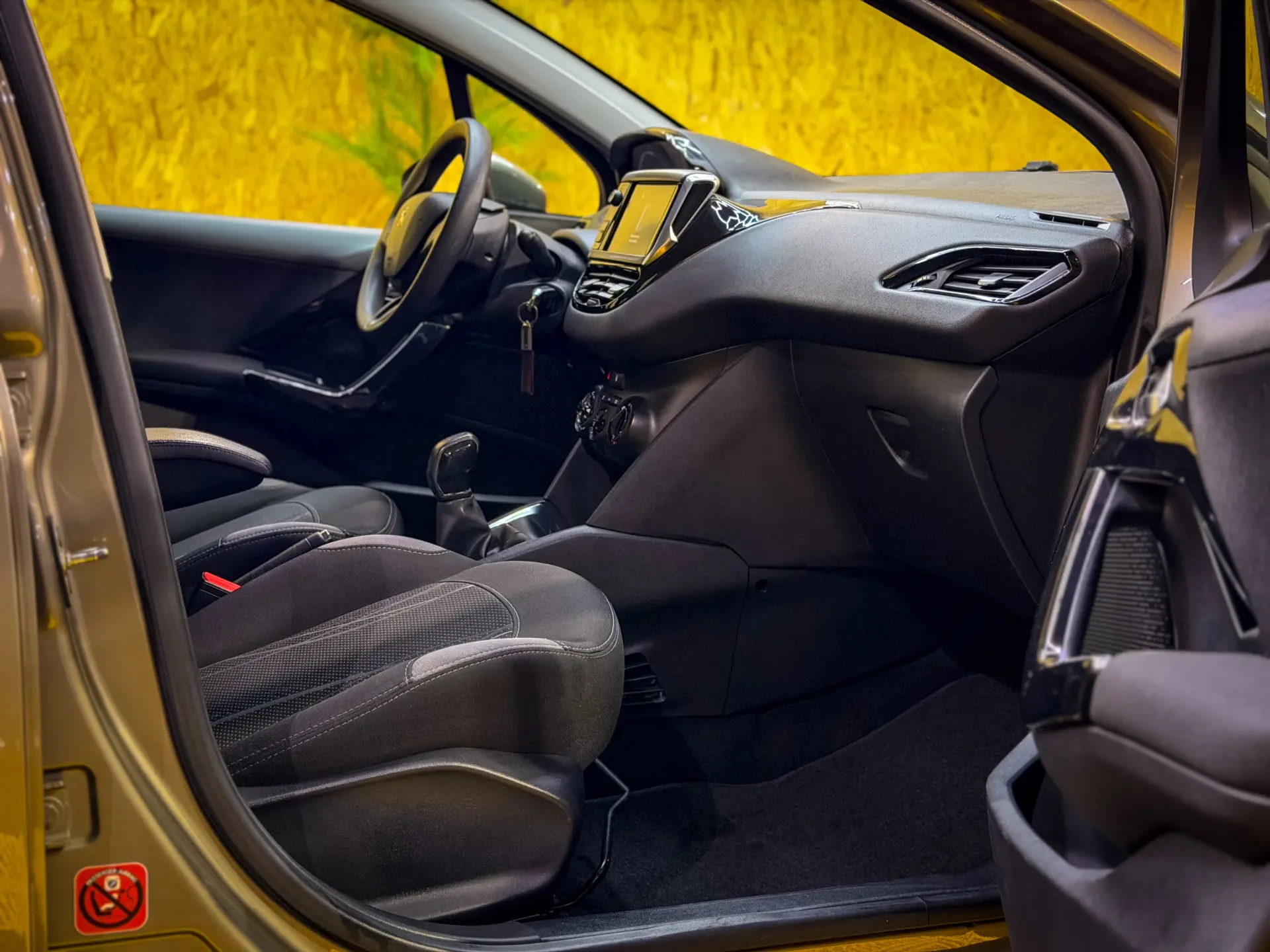 Peugeot 208 1.6 e-HDi SE Style 11