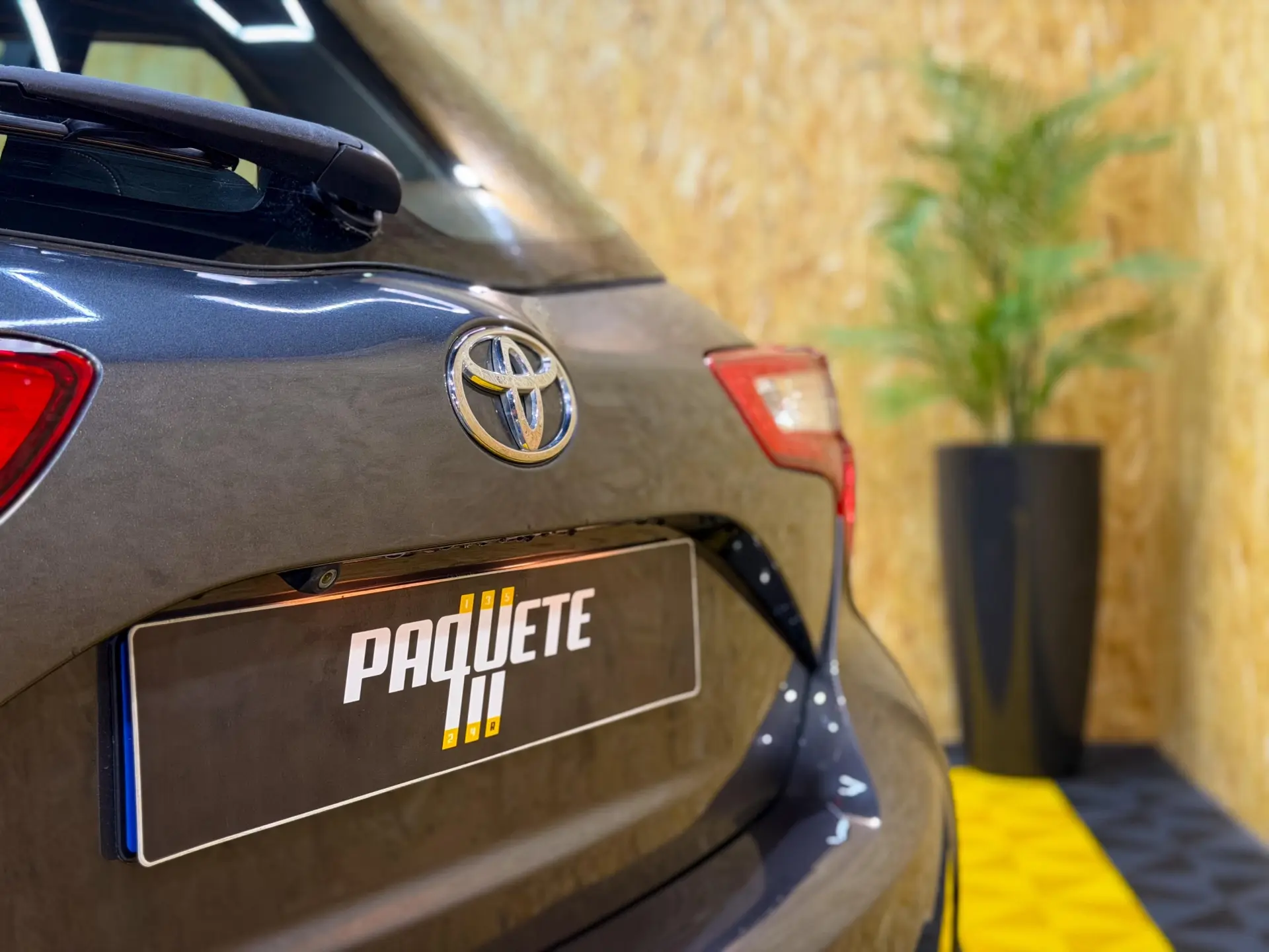 Toyota Yaris 1.0 VVT-i Comfort Plus 21