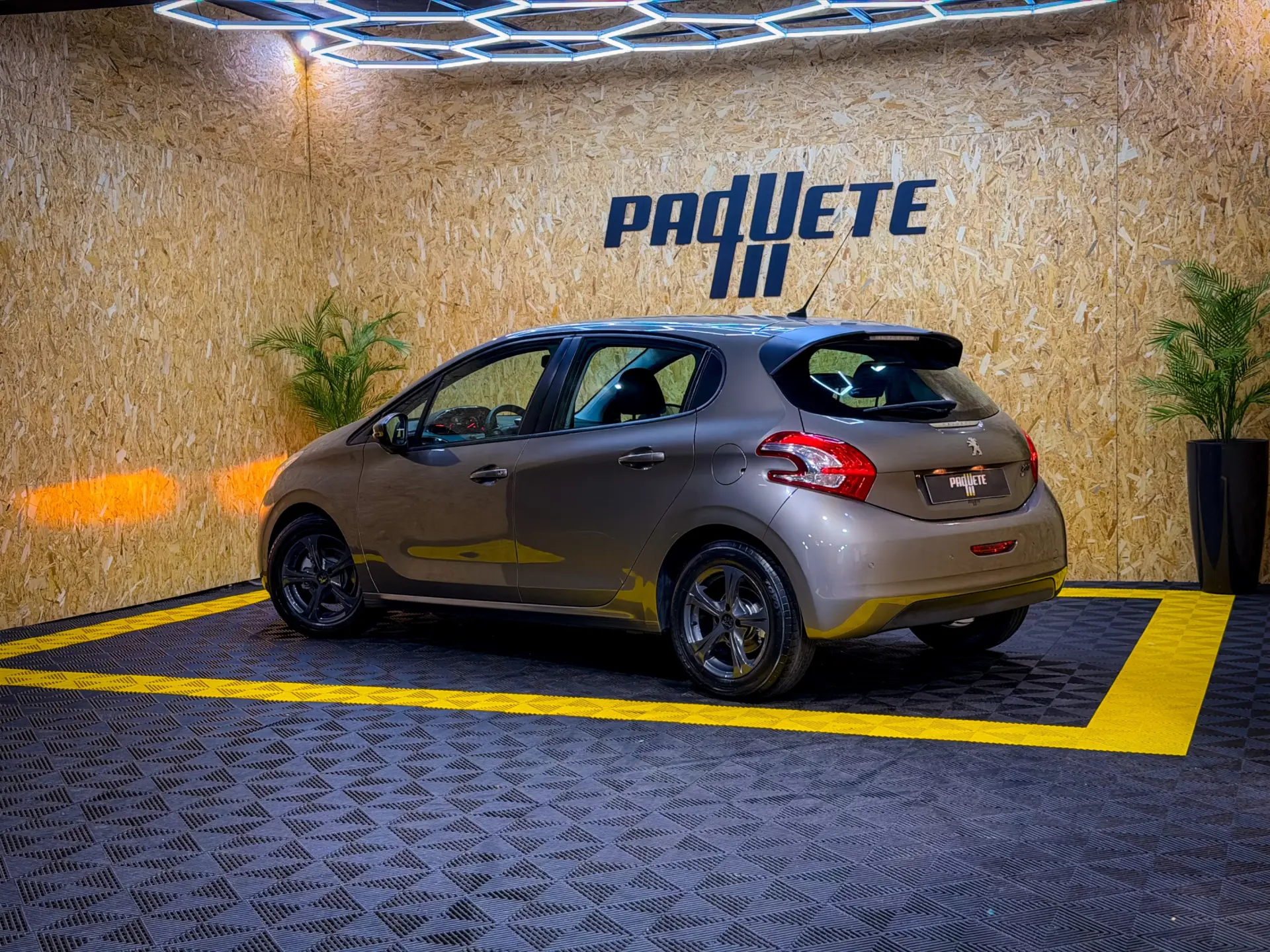 Peugeot 208 1.6 e-HDi SE Style 25