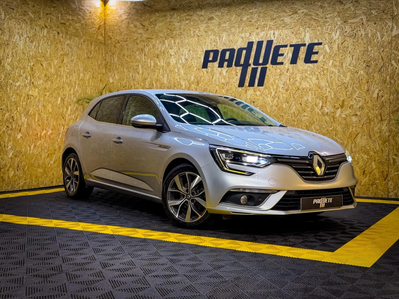 Renault Mégane 1.5 dCi Bose Edition 2