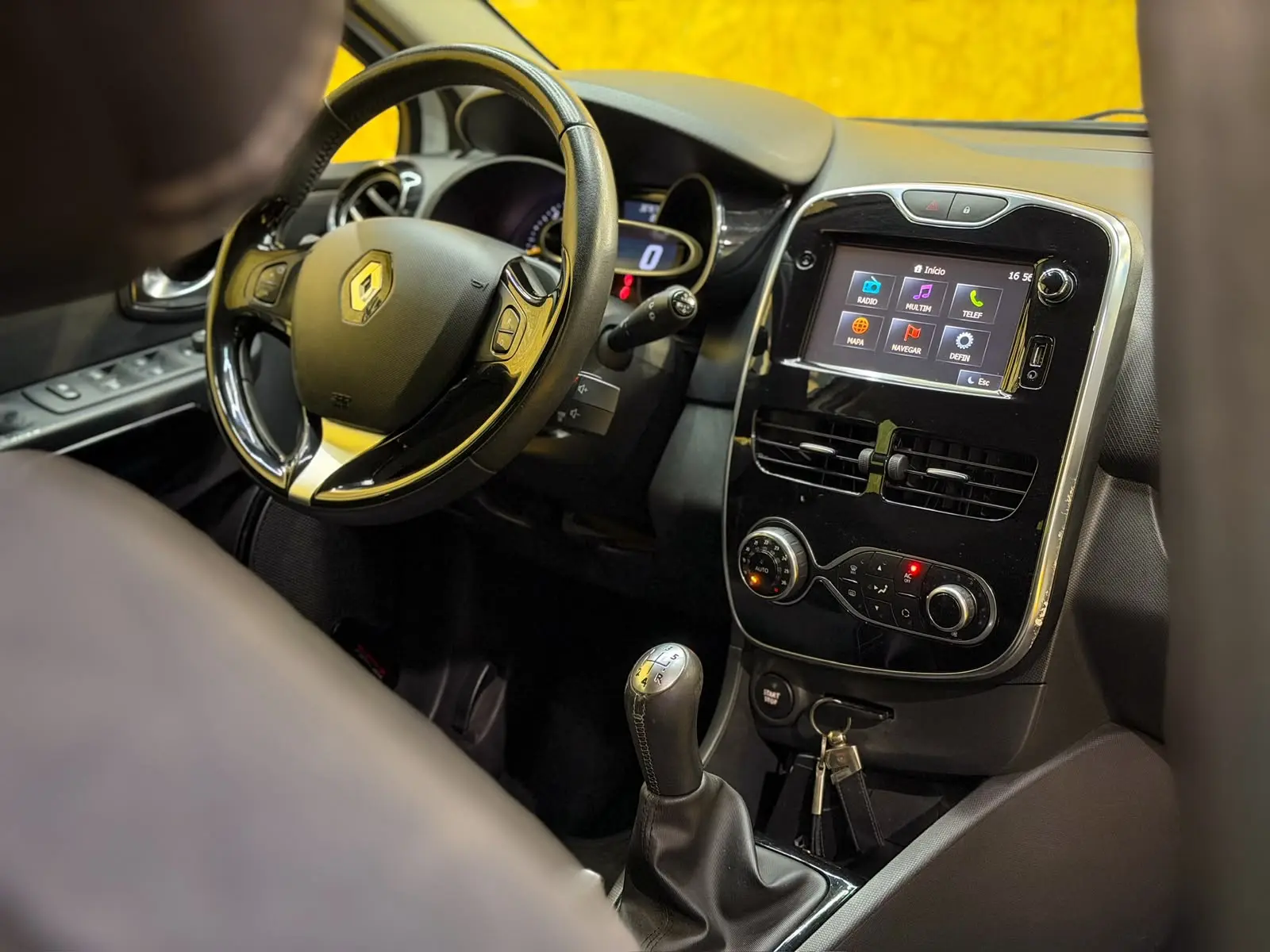 Renault Clio 1.5 dCi Comfort 11