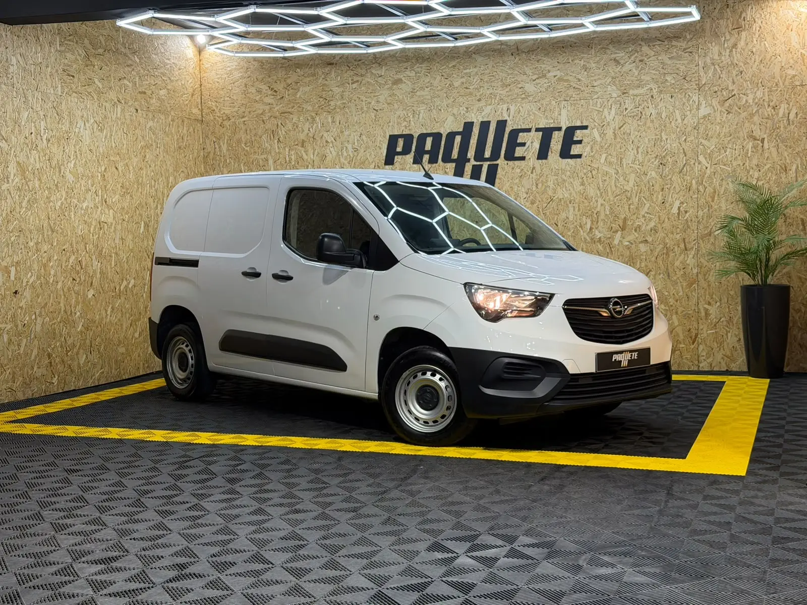Opel Combo 1.5 CDTi L1H1 Enjoy 1