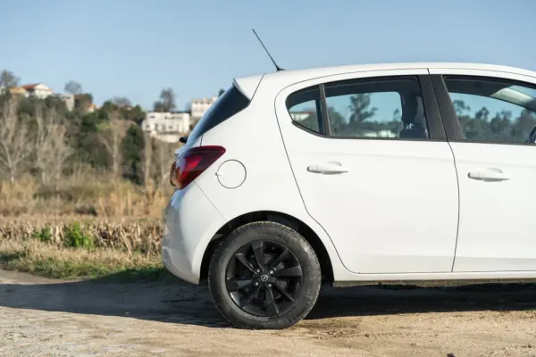 Opel Corsa 1.4 Edition FlexFuel 9