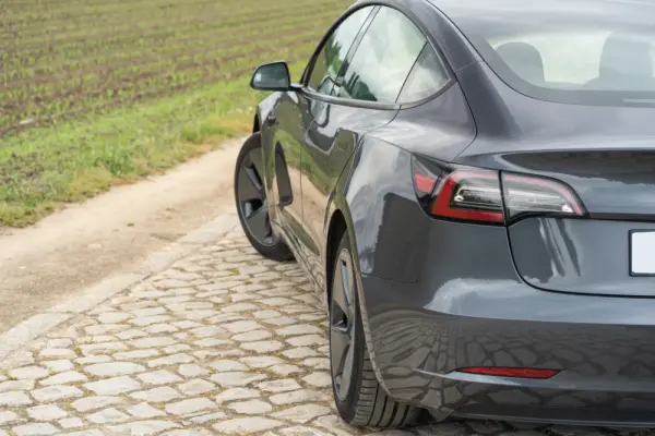 Tesla Model 3 Standard Range Plus RWD 7