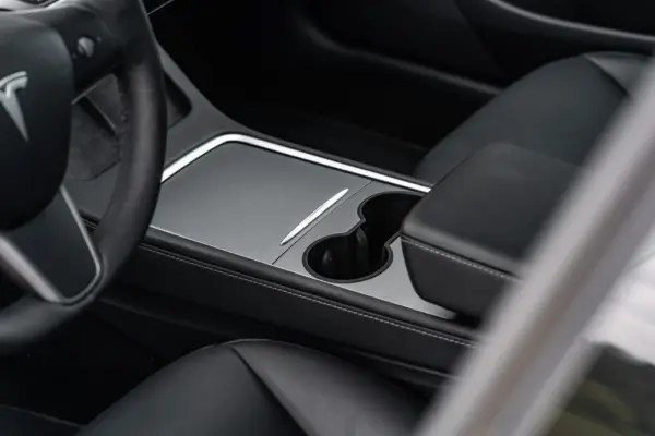 Tesla Model 3 Standard Range Plus RWD 21