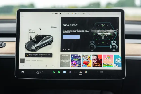 Tesla Model 3 Standard Range Plus RWD 29