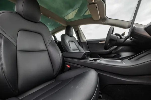 Tesla Model 3 Standard Range Plus RWD 34