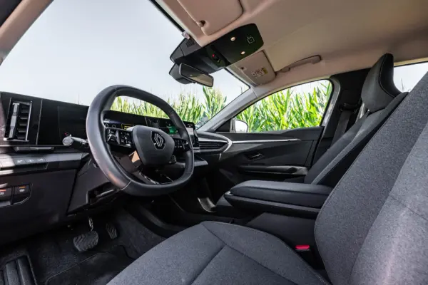 Renault Mégane E-Tech EV60 220hp optimum charge Equilibre 39