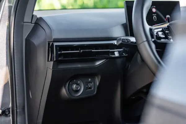 MG MG4 64 kWh Comfort 19