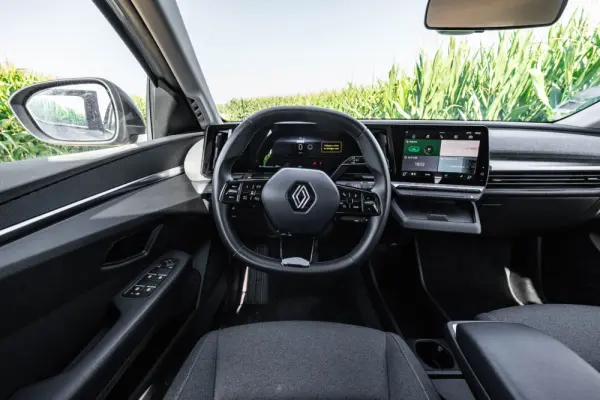 Renault Mégane E-Tech EV60 220hp optimum charge Equilibre 38