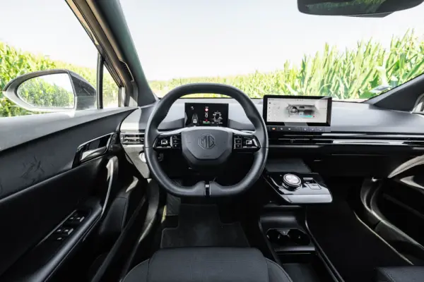 MG MG4 64 kWh Comfort 32