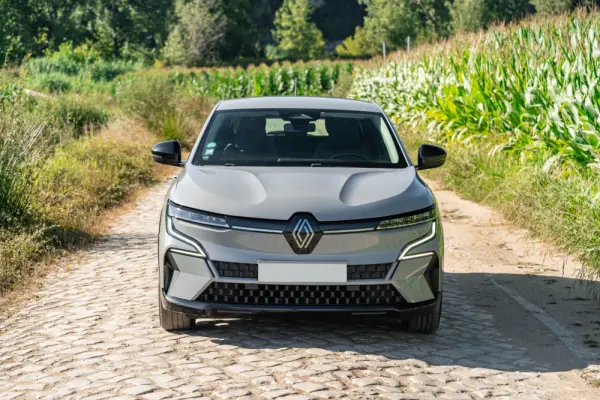 Renault Mégane E-Tech EV60 220hp optimum charge Equilibre 11