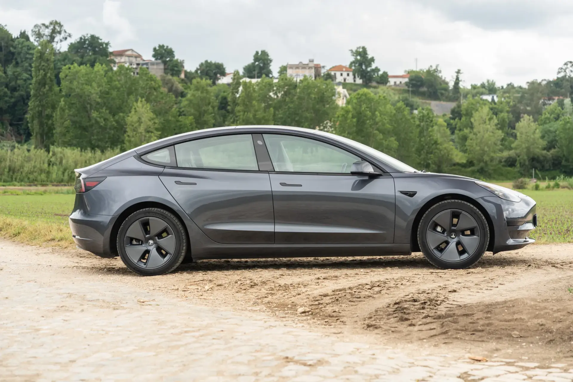 Tesla Model 3 Standard Range Plus RWD 14