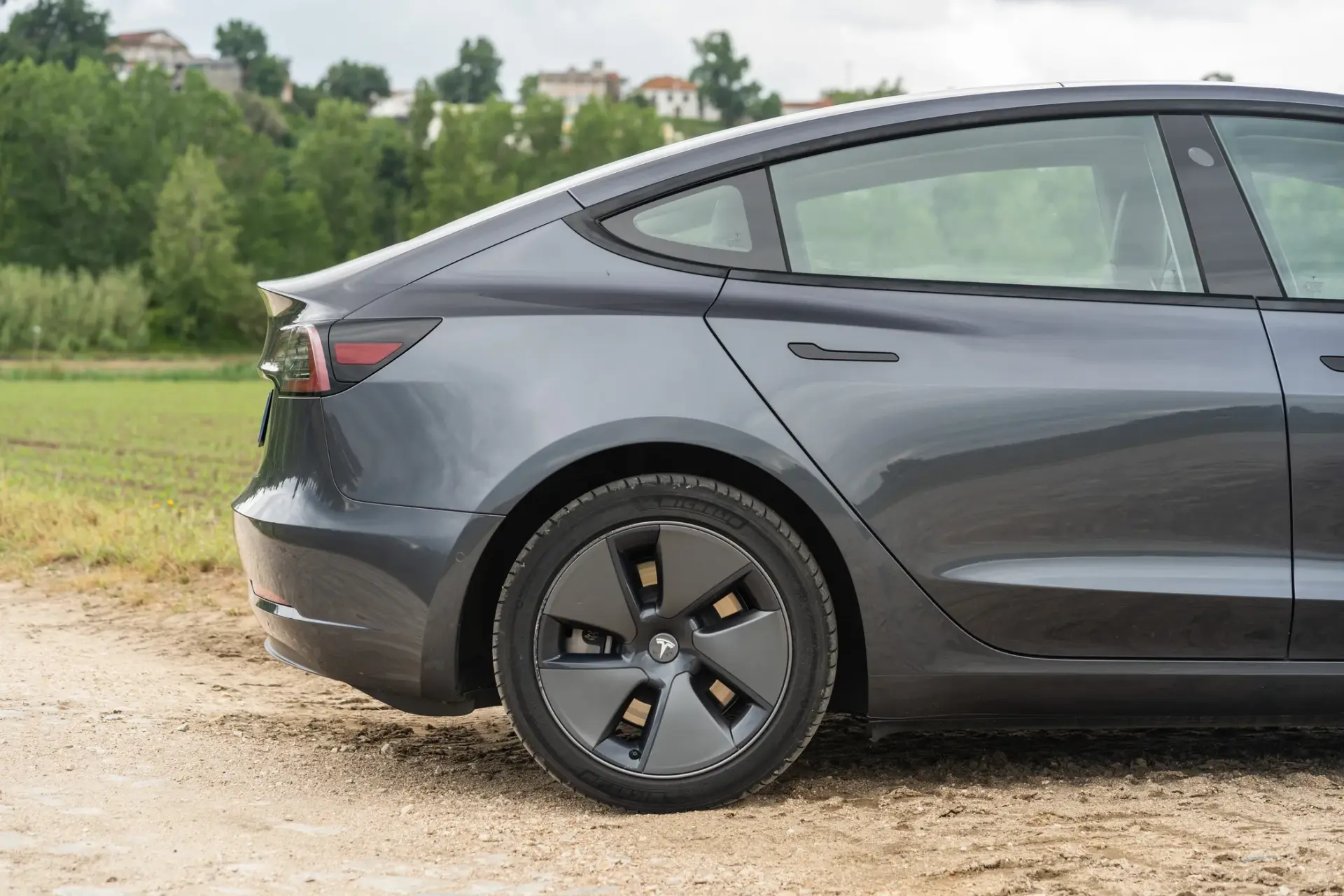 Tesla Model 3 Standard Range Plus RWD 15