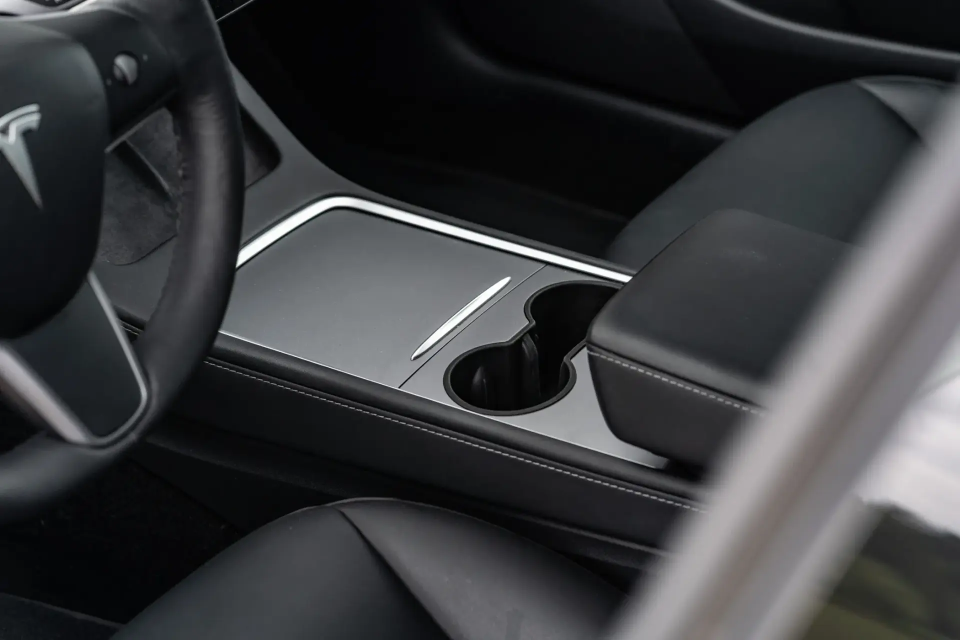 Tesla Model 3 Standard Range Plus RWD 21