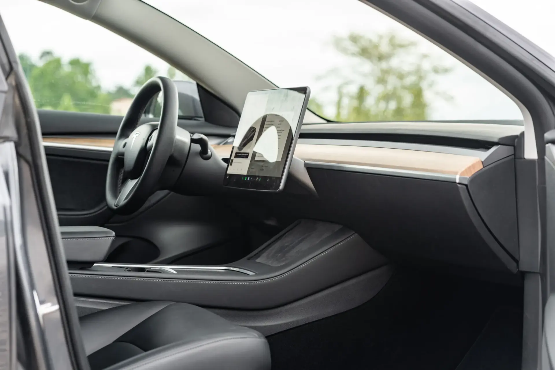 Tesla Model 3 Standard Range Plus RWD 26