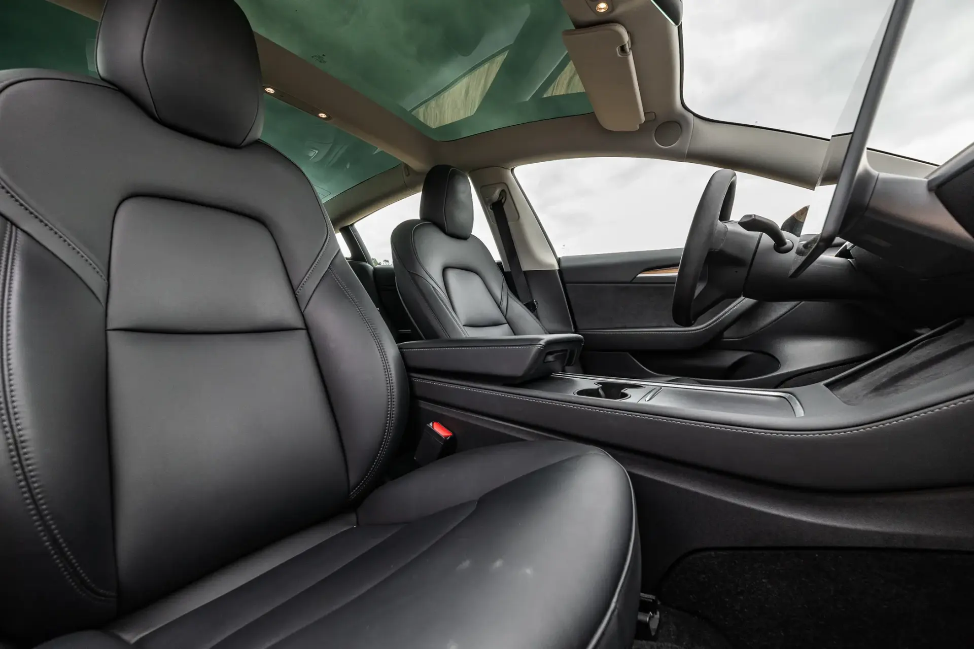 Tesla Model 3 Standard Range Plus RWD 34