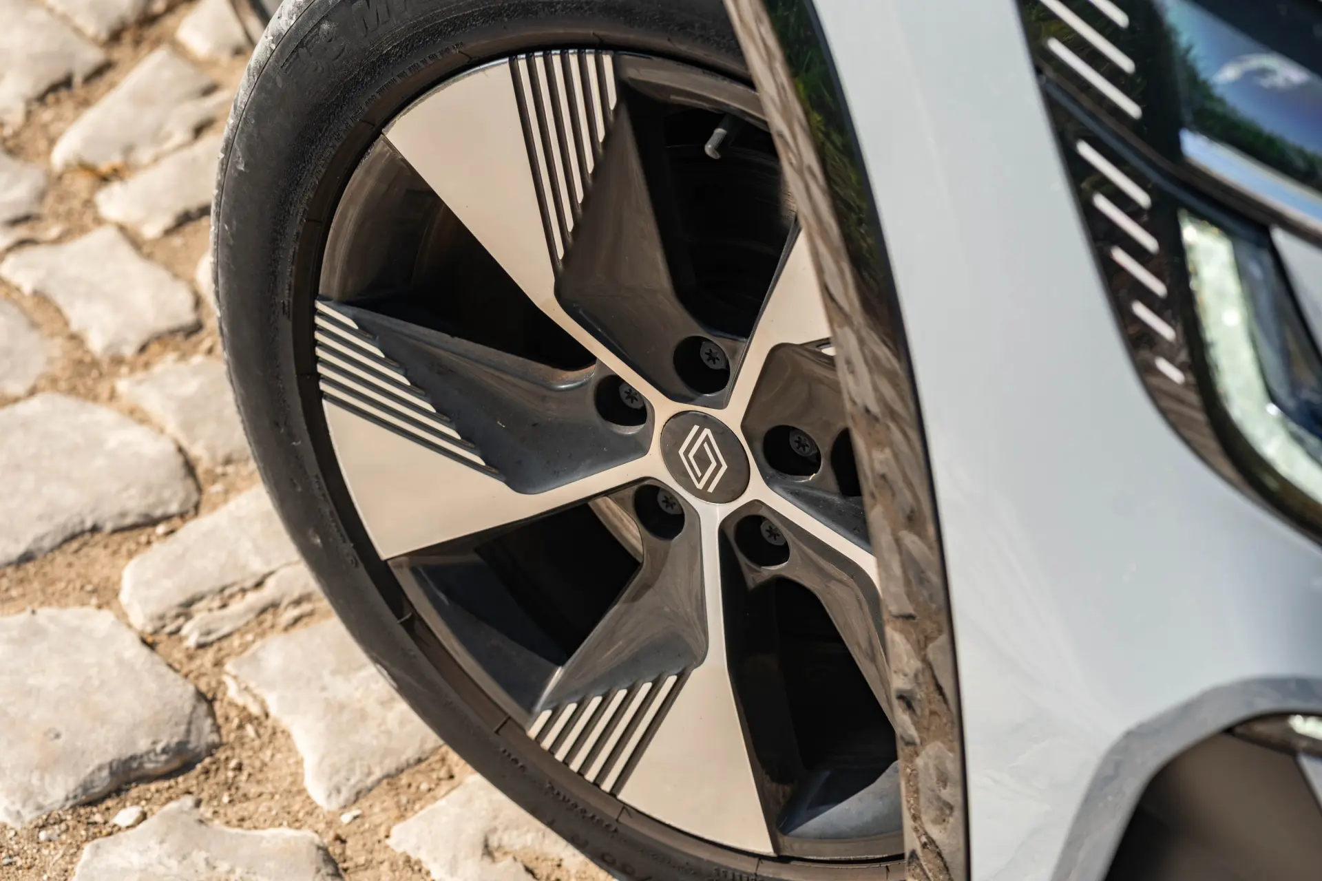 Renault Mégane E-Tech EV60 220hp optimum charge Equilibre 5