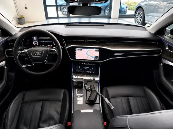 Audi A6 Avant 40 TDI quattro S tronic 2