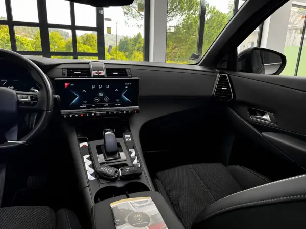 DS DS7 Crossback E-Tense Bastille+ EAT8 2