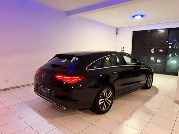 Mercedes-Benz CLA 180 d Progressive Aut. 3