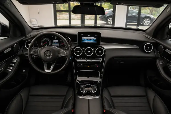 Mercedes-Benz GLC 220 d 4Matic 2