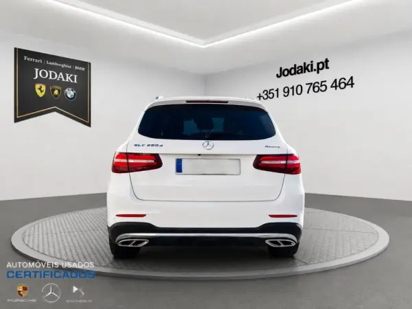 Mercedes-Benz GLC 250 d AMG Line 4-Matic 3