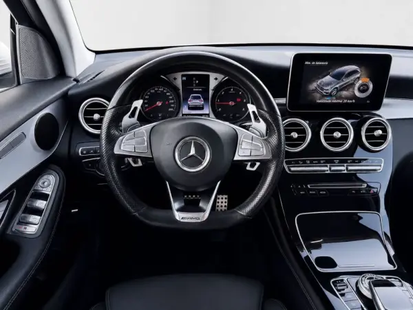 Mercedes-Benz GLC 250 d AMG Line 4-Matic 7