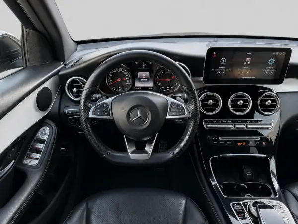 Mercedes-Benz GLC 250 d AMG Line 4-Matic 6
