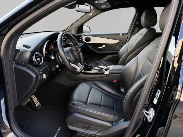 Mercedes-Benz GLC 250 d AMG Line 4-Matic 8