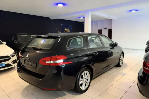 Peugeot 308 SW 1.5 BlueHDi Allure EAT8 3
