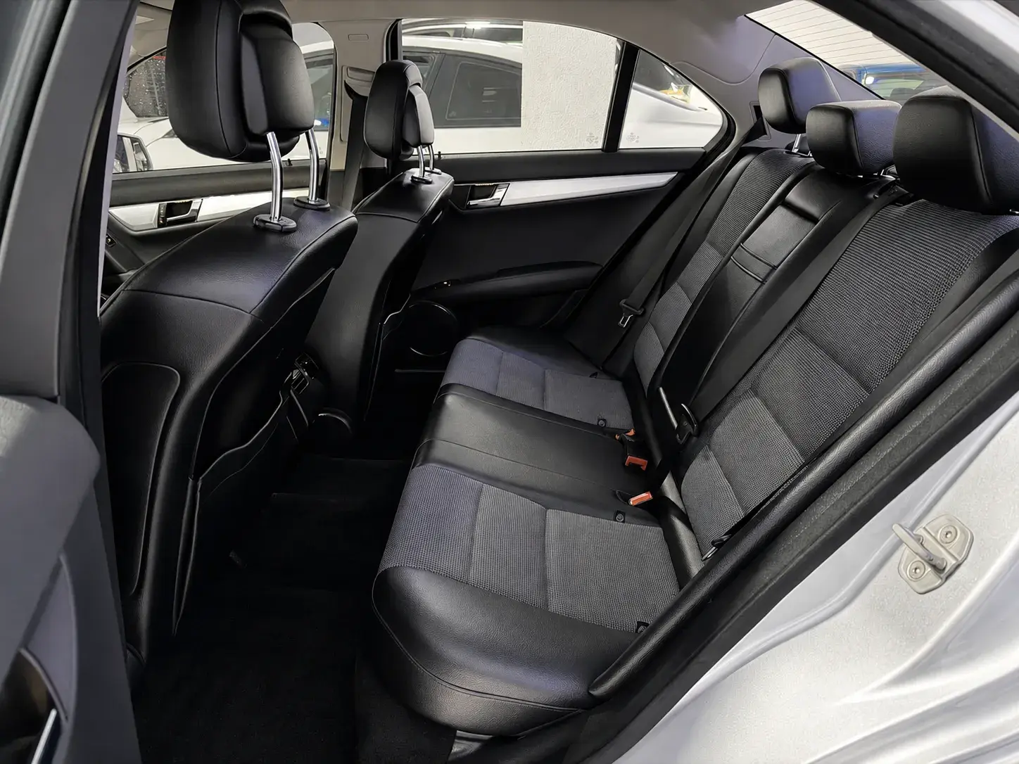 Mercedes-Benz C 220 CDi Avantgarde Aut. 2