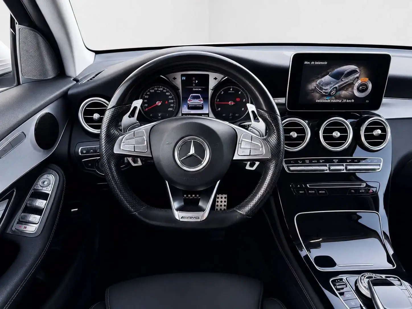 Mercedes-Benz GLC 250 d AMG Line 4-Matic 7