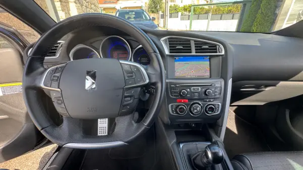 Citroen DS4 1.6 e-HDi So Chic 33