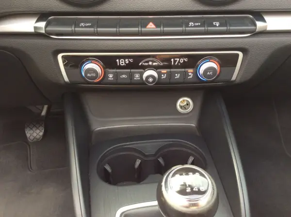 Audi A3 Cabrio 1.6 TDI Sport 22